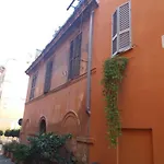 Frangipane Apartment