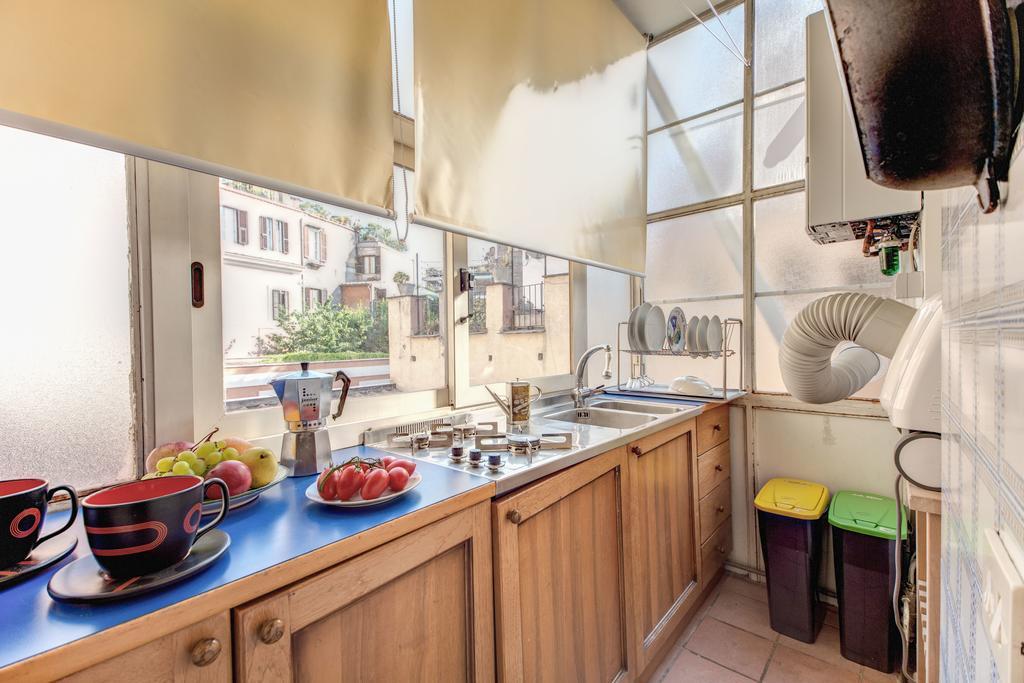 Frangipane Apartment Rom